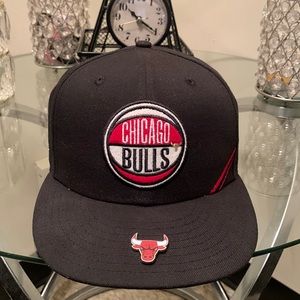Fitted New Era Hat 9Fifty(Black,red,white in colors)